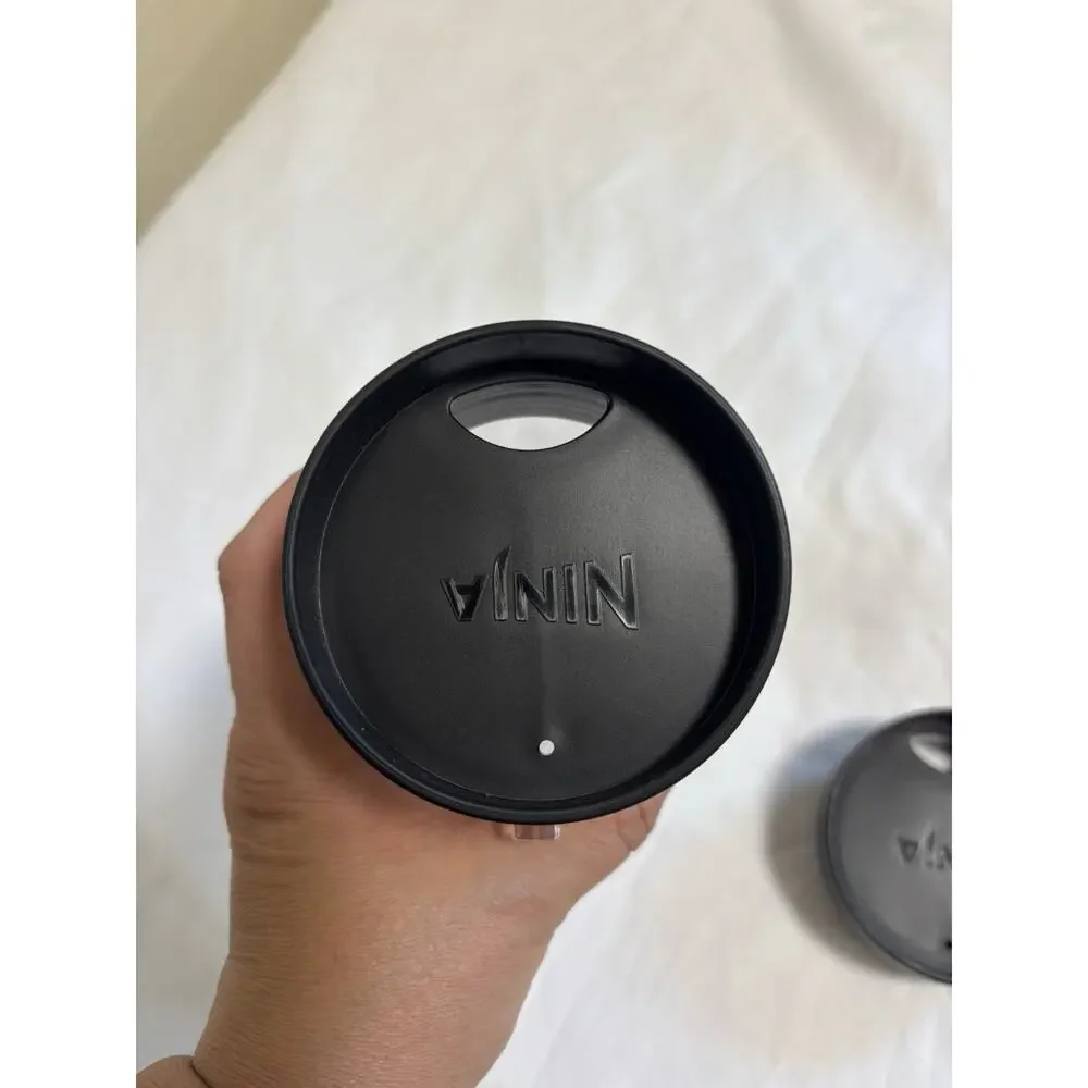 Genuine Ninja 16 oz Single Serve Cup with 2 Lids